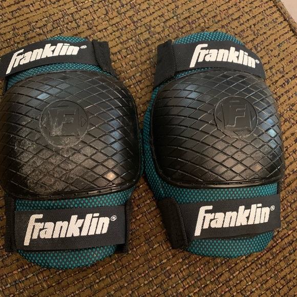 Vintage Franklin Skating Knee Pads - Picture 1 of 3